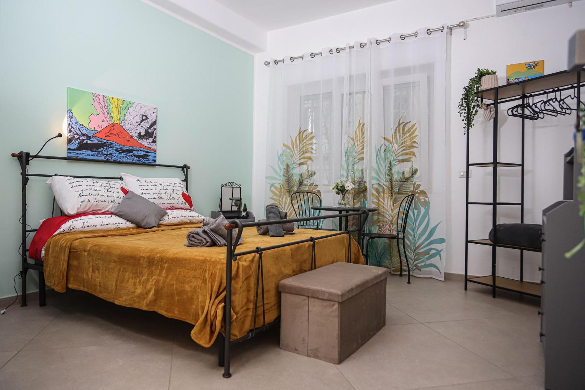 Morghen 88 Vomero Rooms Наполи Екстериор снимка